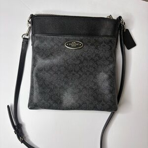 Coach North South Swingpack Crossbody Bag Black/Black Smoke/Silver